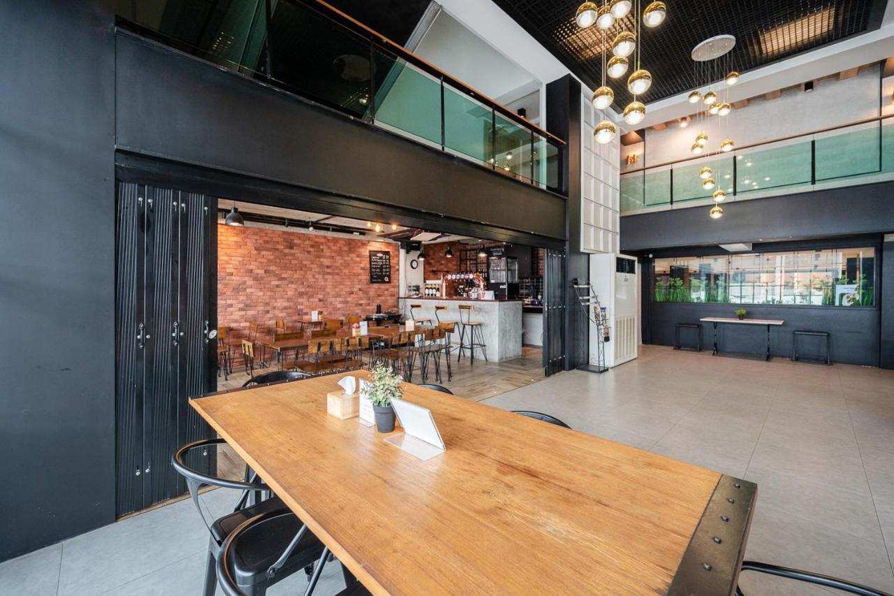 Loft Bangkok Hotel Экстерьер фото
